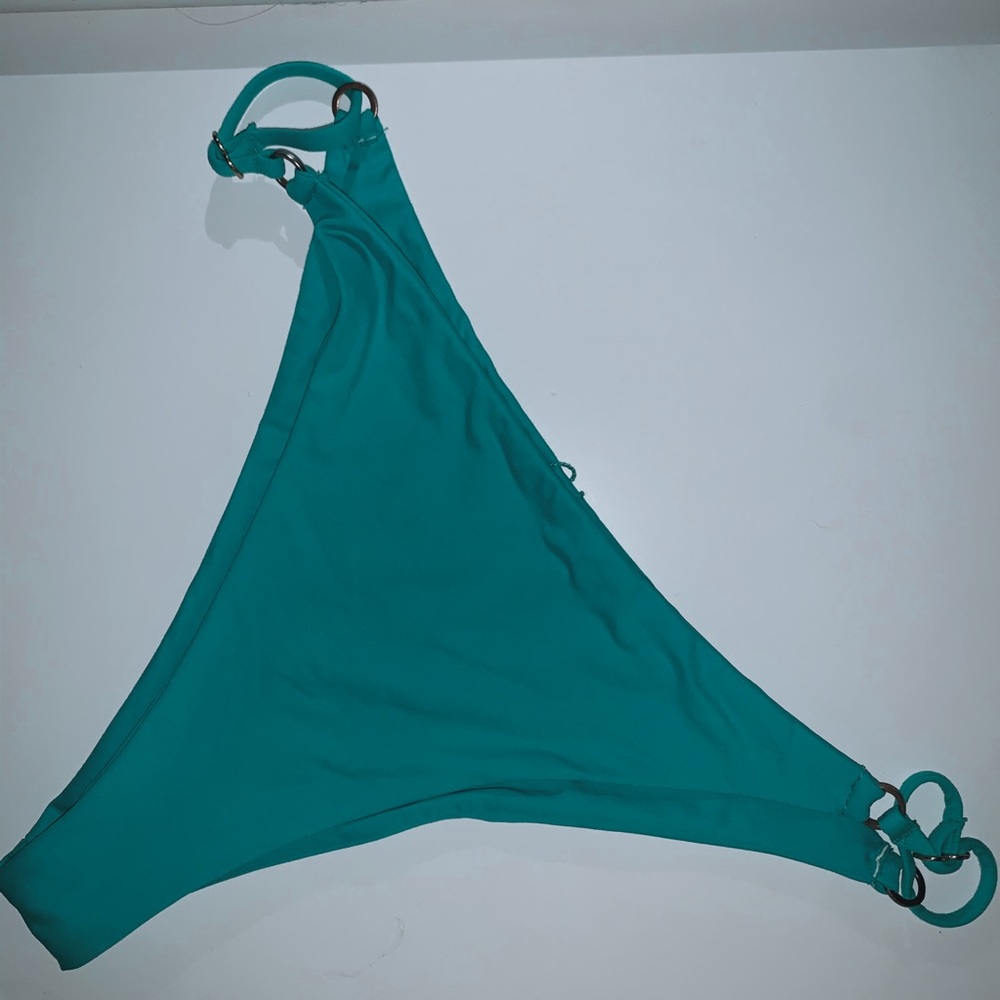 l space Seafoam Green adjustable bottoms